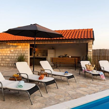 Villa Source With Private Pool Pridvorje Dış mekan fotoğraf