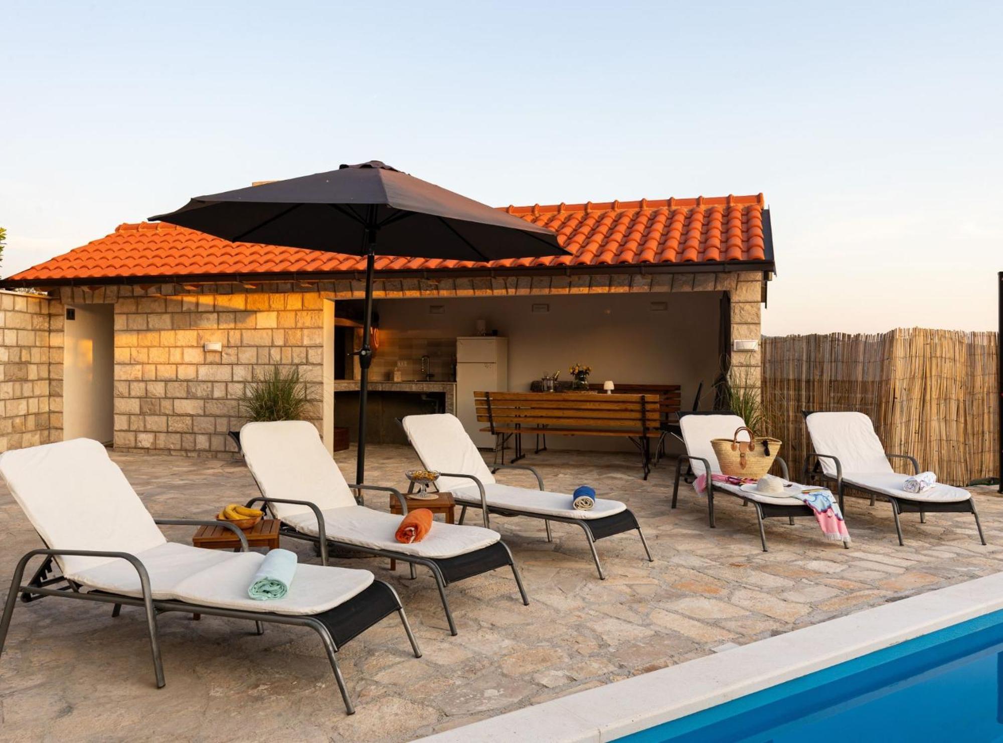 Villa Source With Private Pool Pridvorje Dış mekan fotoğraf